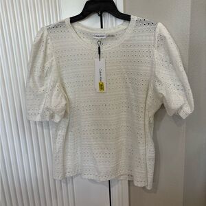 White Shirt Sleeve Shirt